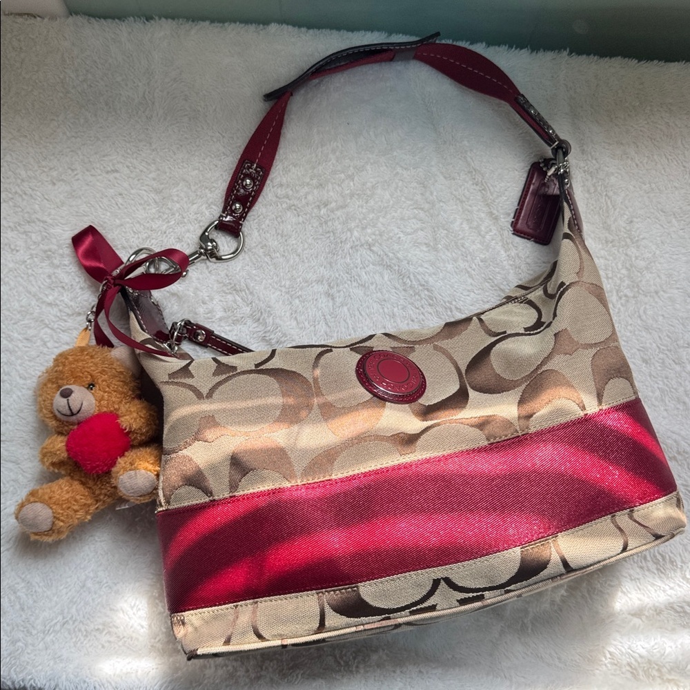 Coach Vintage Brown and Burgundy Signature Handbag - Picture 3 of 7